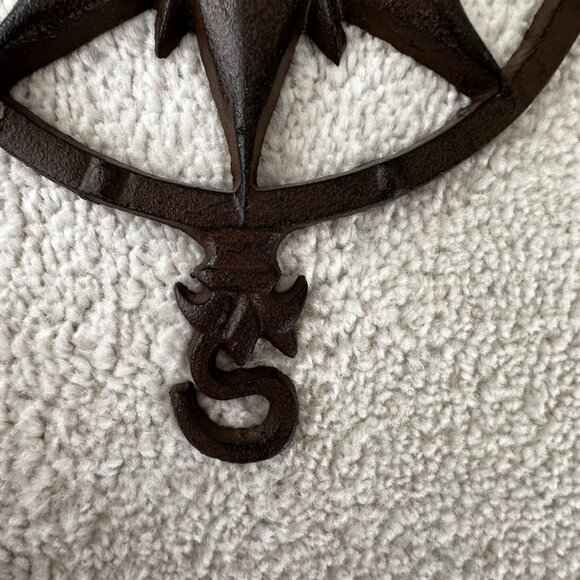 Rustic Cast Iron Compass Rose Wall Decor – Nautical Vintage Style - Picture 5 of 7
